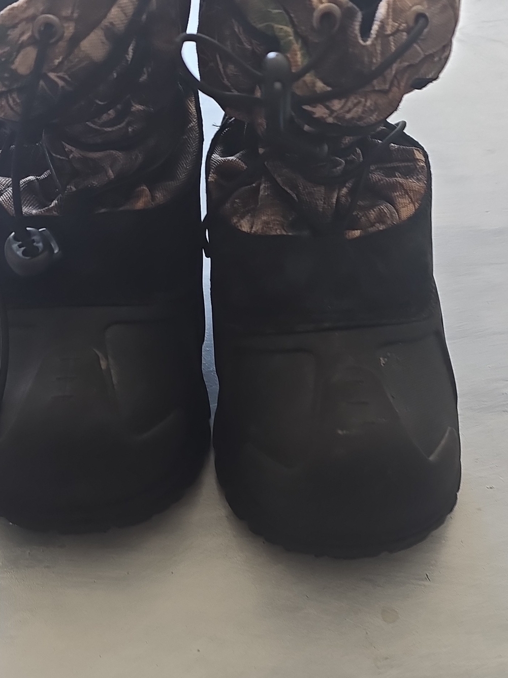 Black Winter Snow Boots with Camouflage Cuff - Kids